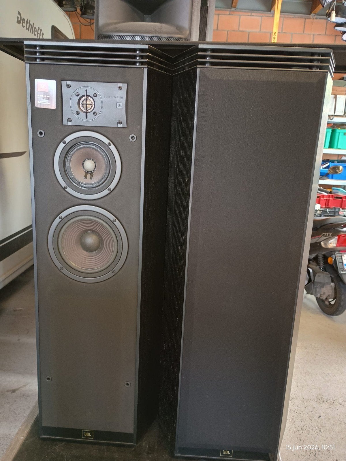 Haut-parleurs colonne JBL HP520, entièrement révisés, JBL, Comme neuf, Enlèvement, Enceintes stéréo