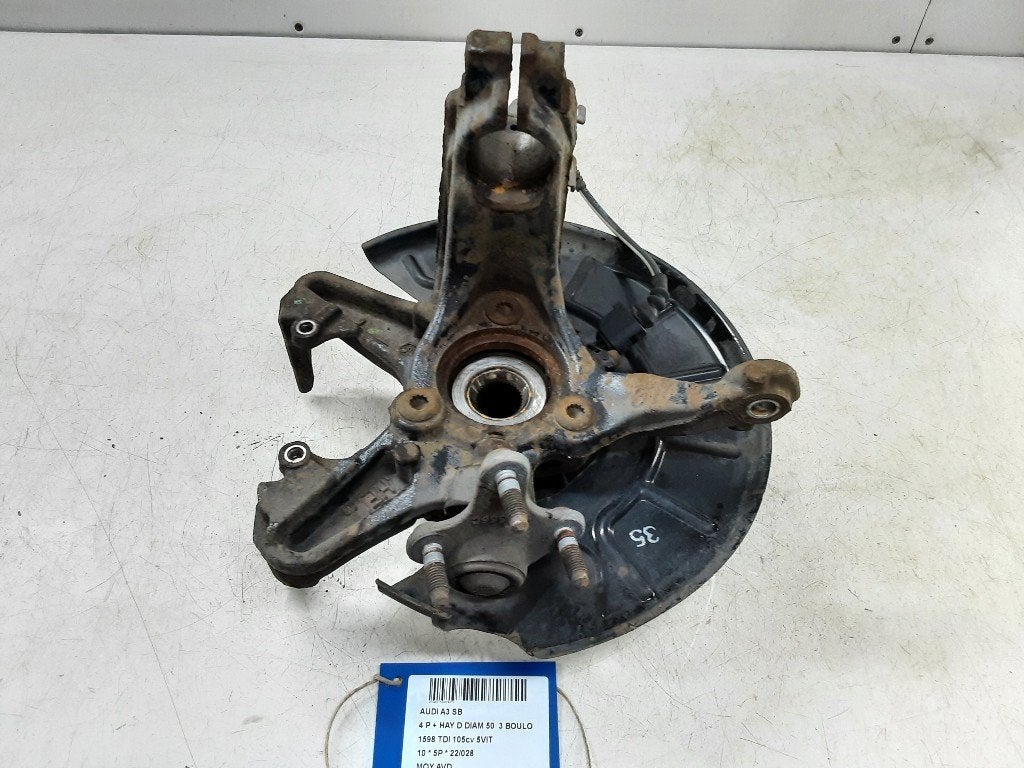 MOYEU DE ROUE AVANT DROIT Audi A3 Sportback (8PA), Utilisé, Audi