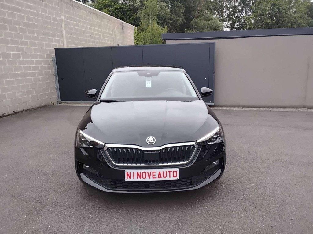 Skoda Scala 1.0 TSI Ambition CARPLAY TREKHAAK PARKHULP ACHTE, Auto's, Voorwielaandrijving, Gebruikt, Euro 6, 95 pk