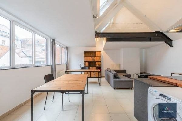 moderne eet tafel (of bureau), Ophalen, Gebruikt, 50 tot 100 cm, Vijf personen of meer