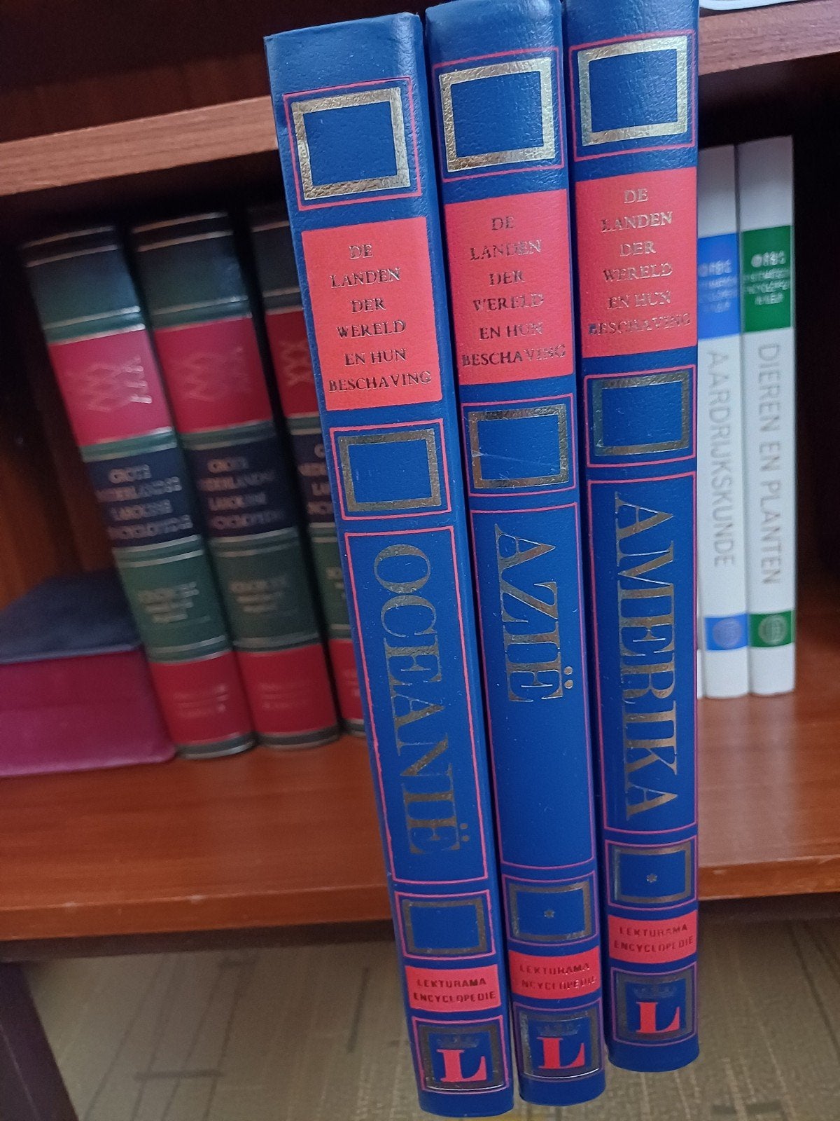 Encyclopedie, Boeken, Ophalen