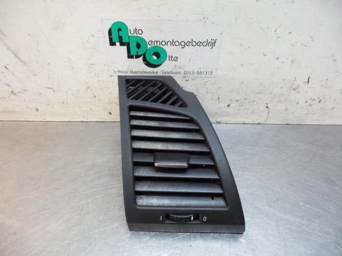 Luchtrooster Dashboard van een BMW 1-Serie (1-Serie 03-), Gebruikt, -, -, Ophalen of Verzenden