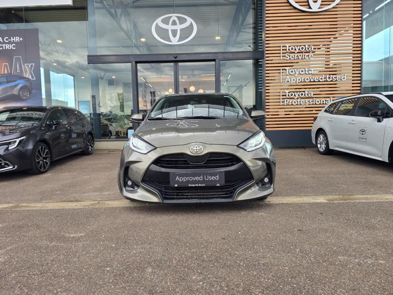 Toyota Yaris Iconic, Auto's, Toyota, Overige kleuren, 110 g/km, Bedrijf, Handgeschakeld