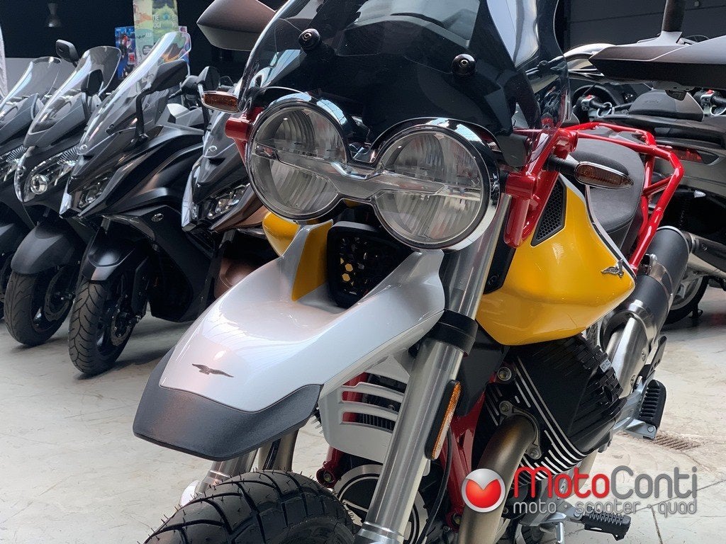 Moto Guzzi V85 TT Travel E5+ [-5%] [Fijn .0%], Motoren, 2 cilinders, Nieuw, Motorrijbewijs A, Bedrijf