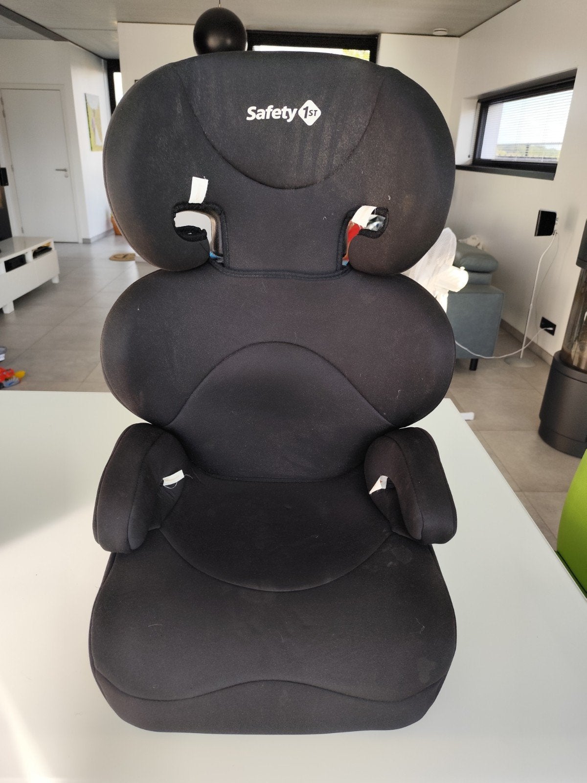 Auto kinderstoel met rugleuning, Kinderen en Baby's, Autostoeltjes, Ophalen, 15 t/m 36 kg, Afneembare rugleuning, Gebruikt