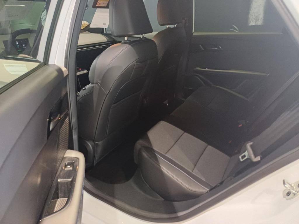 MG MG4 EV 64 kWh Luxury, Auto's, MG, Automaat, Gebruikt, 1675 kg, Wit