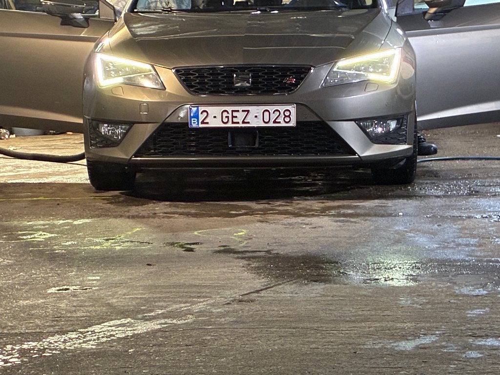 belle voiture mais maintenant que je suis dedans, Autos, Seat, Particulier, Leon, ABS, Phares directionnels, Airbags, Air conditionné