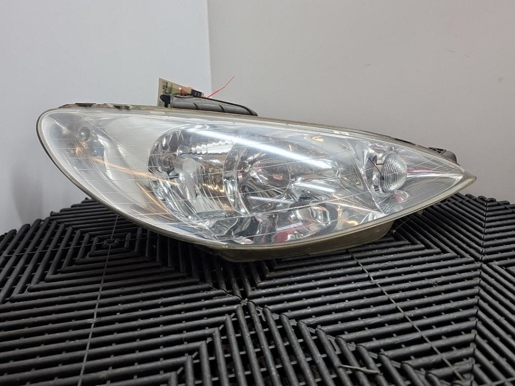PHARE / OPTIQUE AVANT DROIT Peugeot 206 (2A / C/H/J/S), Autos : Pièces & Accessoires, Kontakt-peugeot@peugeot.com, Utilisé, Peugeot Deutschland GmbH