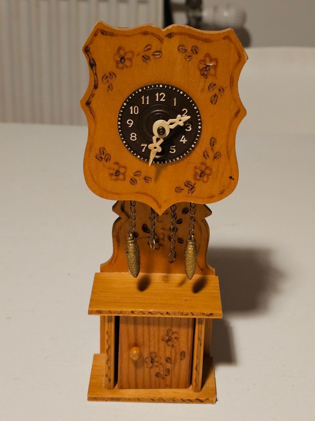 Dollhouse Wooden Vintage Working Grandfather Clock Handpaint, Ophalen of Verzenden