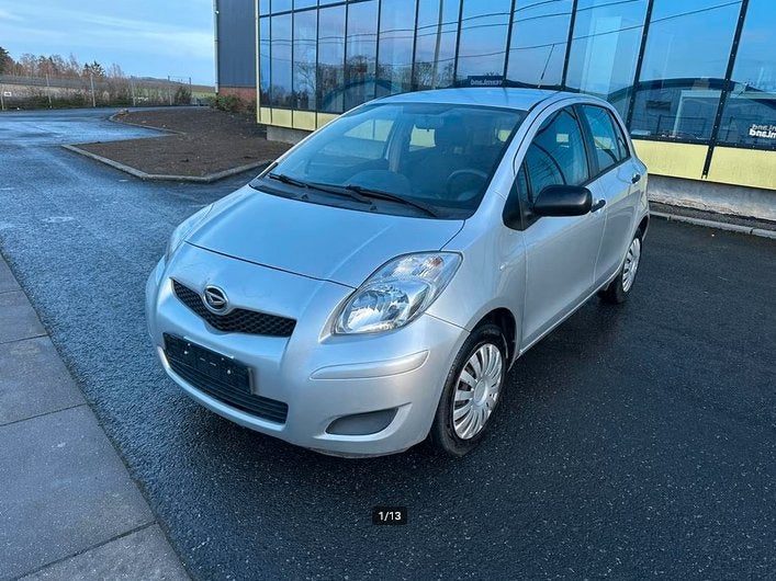 Toyota Daihaysu yaris / 2012 / 1.3 benzine / 138.000km, Autos, Achat, Entreprise, Yaris, https://public.car-pass.be/vhr/08524ea4-4115-4807-9288-af398f2af469