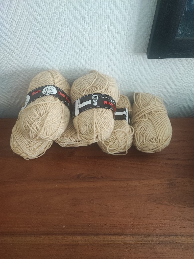 bruingele wol Hilde - Golf Spezial 6 bollen €5 voor het lot, Enlèvement ou Envoi, Utilisé