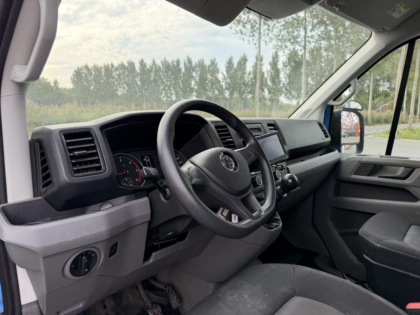 Volkswagen Crafter 35 2.0 TDI L4 Trendline | € 6.950,- NETTO, Auto's, Blauw, Bedrijf, 277 g/km, Te koop