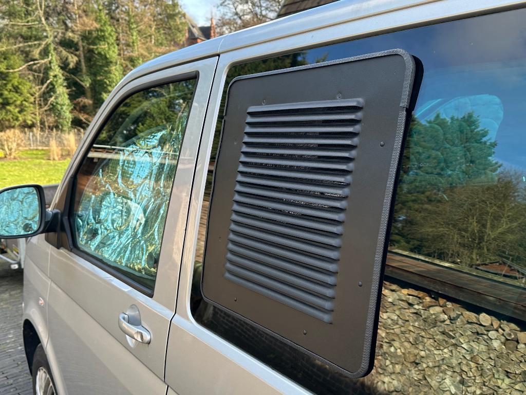 Grille de ventilation HKG VW T5 / T6, Enlèvement, Comme neuf