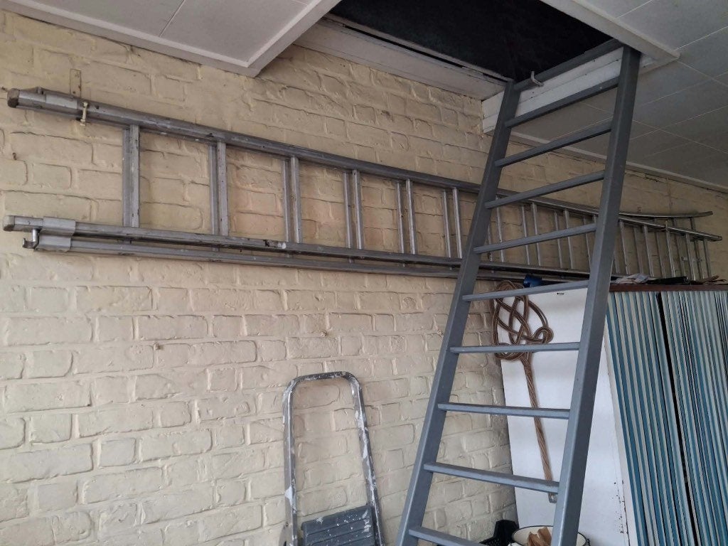 Aluminium ladder, Doe-het-zelf en Bouw, Ophalen, Gebruikt, Ladder, Opvouwbaar of Inschuifbaar