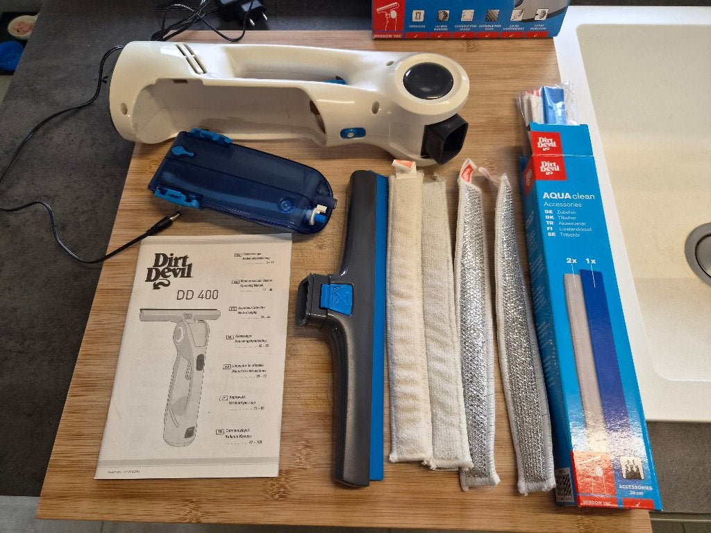 Aspirateur de vitres Dirt Devil AquaClean DD 400, Maison & Meubles, Enlèvement ou Envoi, Essuie-vitre ou Raclette