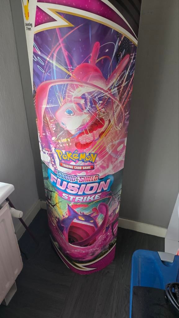 Pokemon reclame fusion strike, Ophalen