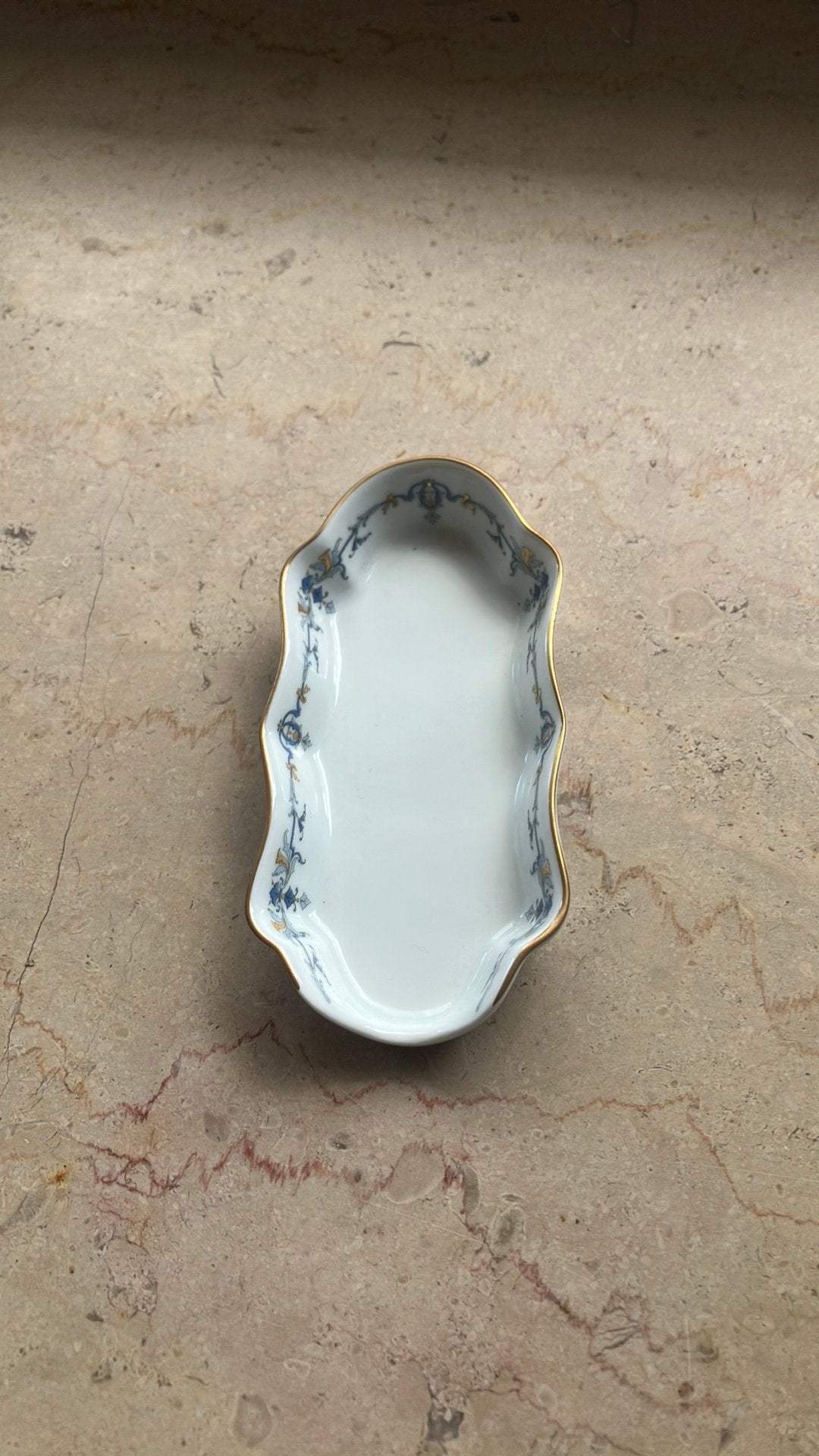 Porseleinen Schaaltje – Yves Deshoulières "Marthe", Antiek en Kunst, Ophalen