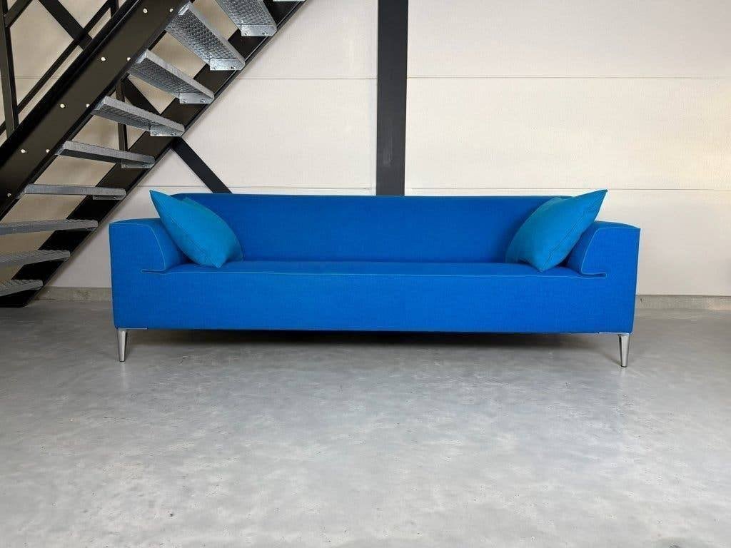 Pode Edit 3,5 places – Electric Blue – Comme neuf, Leolux Artifort Harvink, 200 à 250 cm, Banc droit, Comme neuf