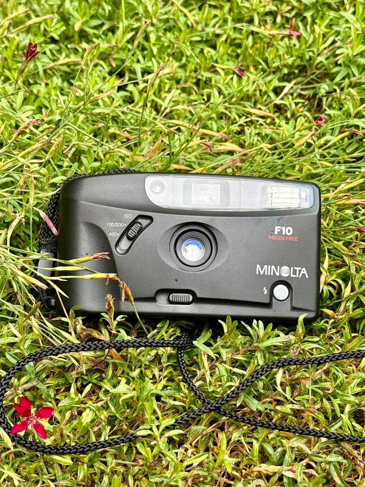Minolta F10 Focus Free 35mm Filmcamera + Polsriem, Audio, Tv en Foto, Ophalen of Verzenden, Zo goed als nieuw, Compact, Minolta
