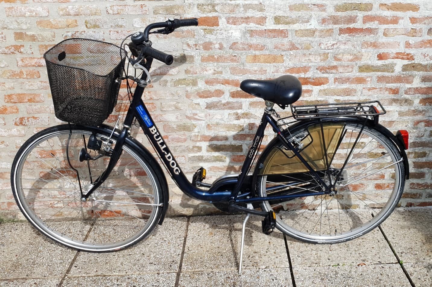 Bull-Dog Damesfiets/omafiets 28 inch - lage instap en mandje, Fietsen en Brommers, Fietsen | Dames | Damesfietsen, Gebruikt, Velgrem