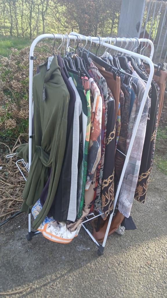 Stock de boutiques femmes,36-48, Vêtements | Femmes, Enlèvement ou Envoi, Taille 36 (S)