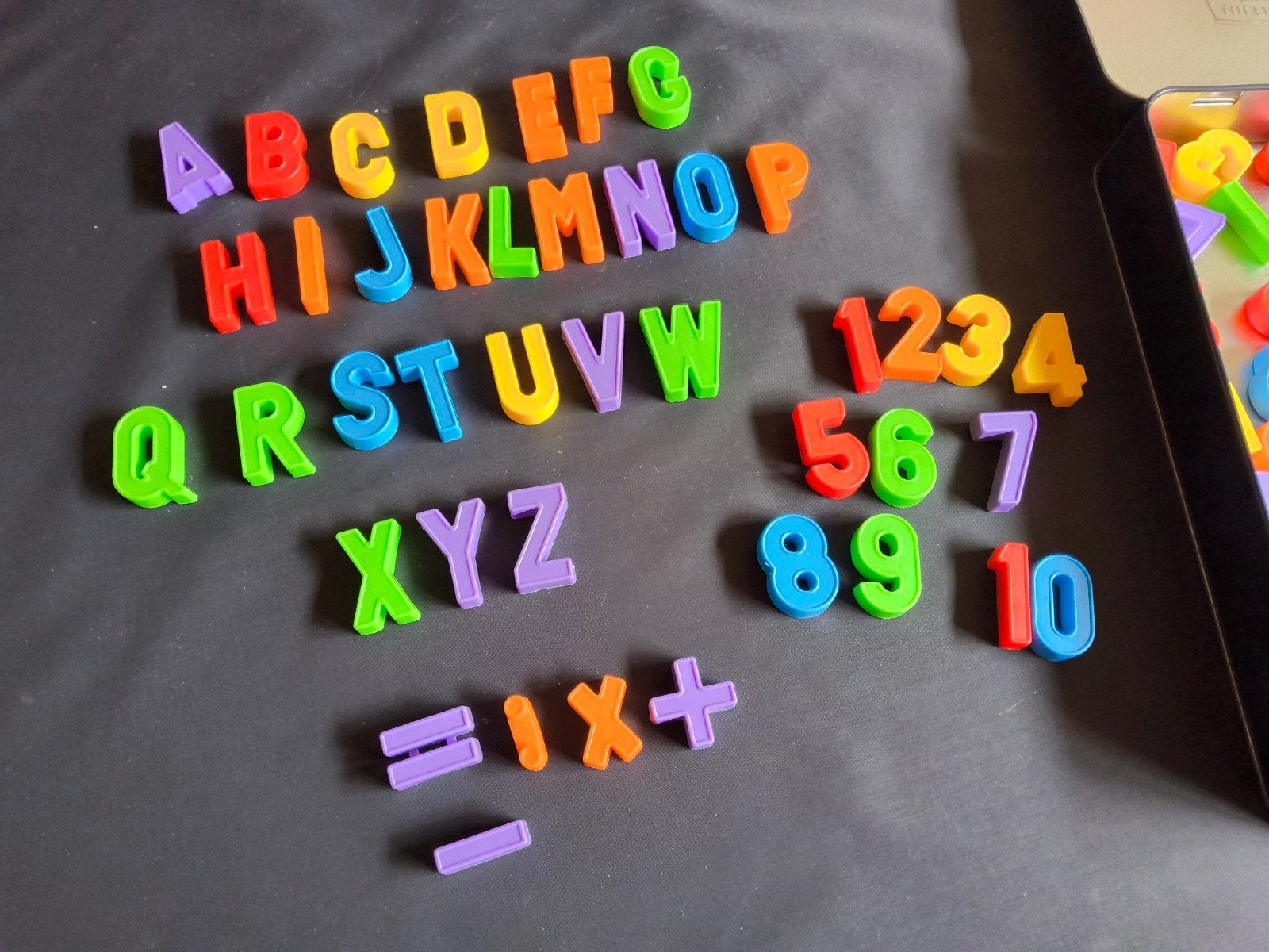 Magnetische cijfers en letters €2, Kinderen en Baby's, Speelgoed | Educatief en Creatief, Ophalen, Gebruikt, Taal en Lezen