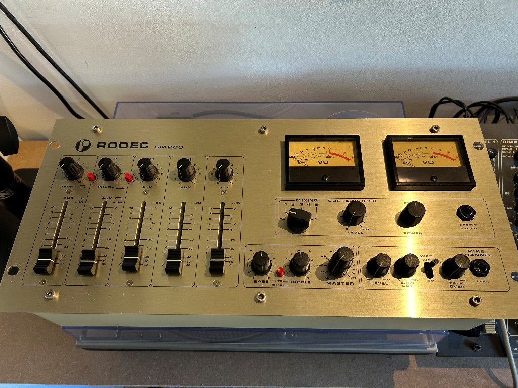 Rodec SM200 mengpaneel in zeer goede staat, Enlèvement, Utilisé, 5 à 10 canaux