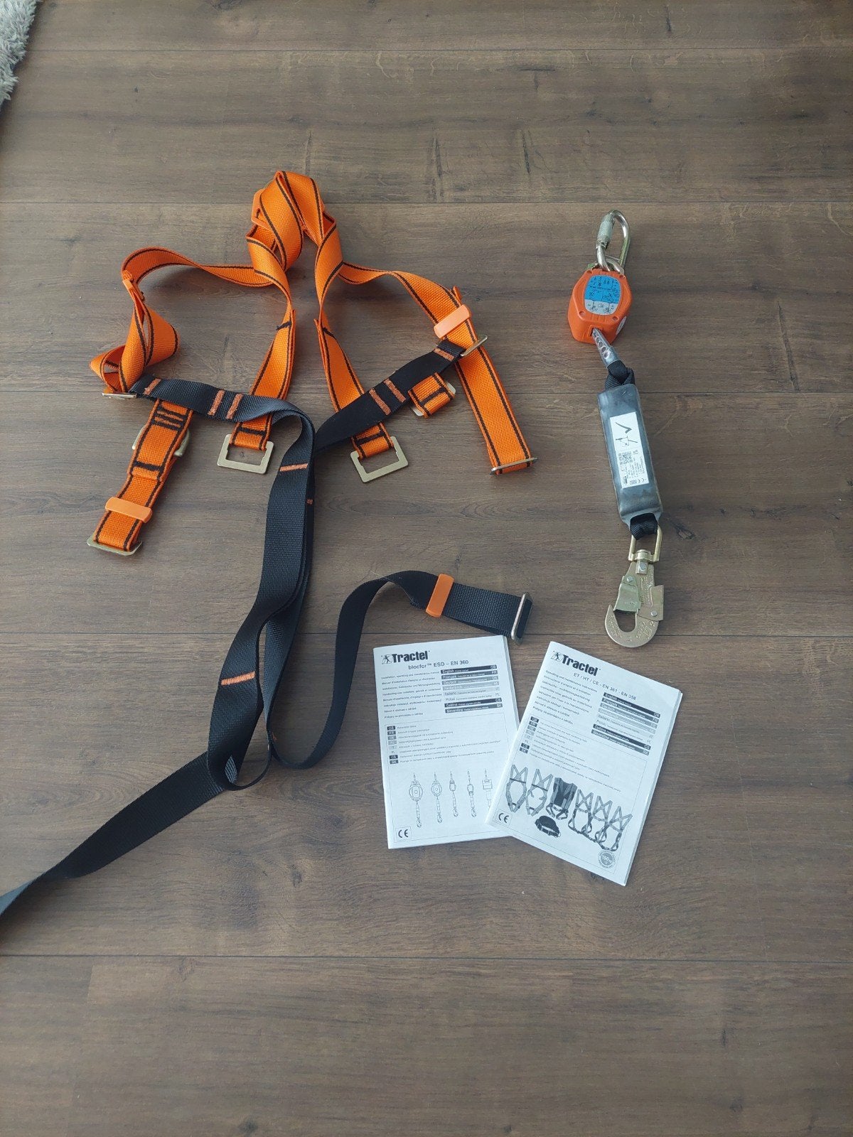 NIEUW!!! Valbeveiliging Set - Harnas + Leeflijn

€ 50,00, Dieren en Toebehoren, Honden-accessoires, Ophalen of Verzenden
