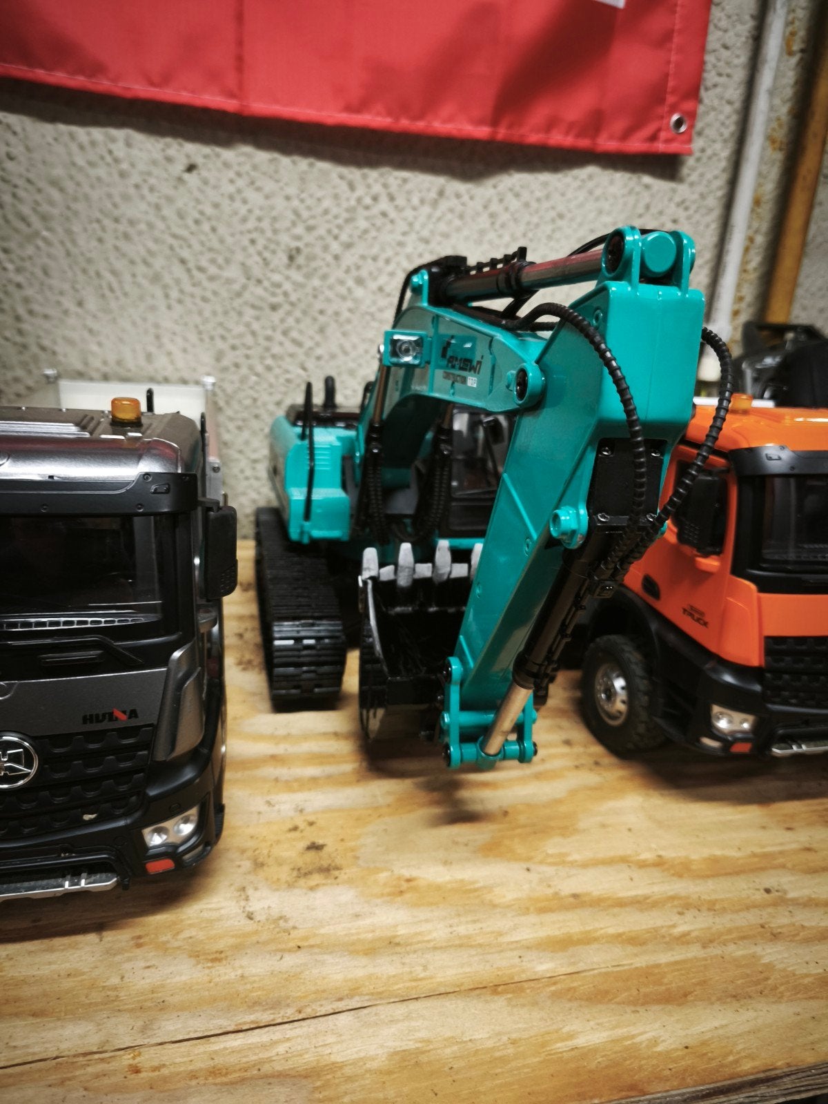 Amewi g704e ( Huina 1580 ), Enlèvement, Comme neuf