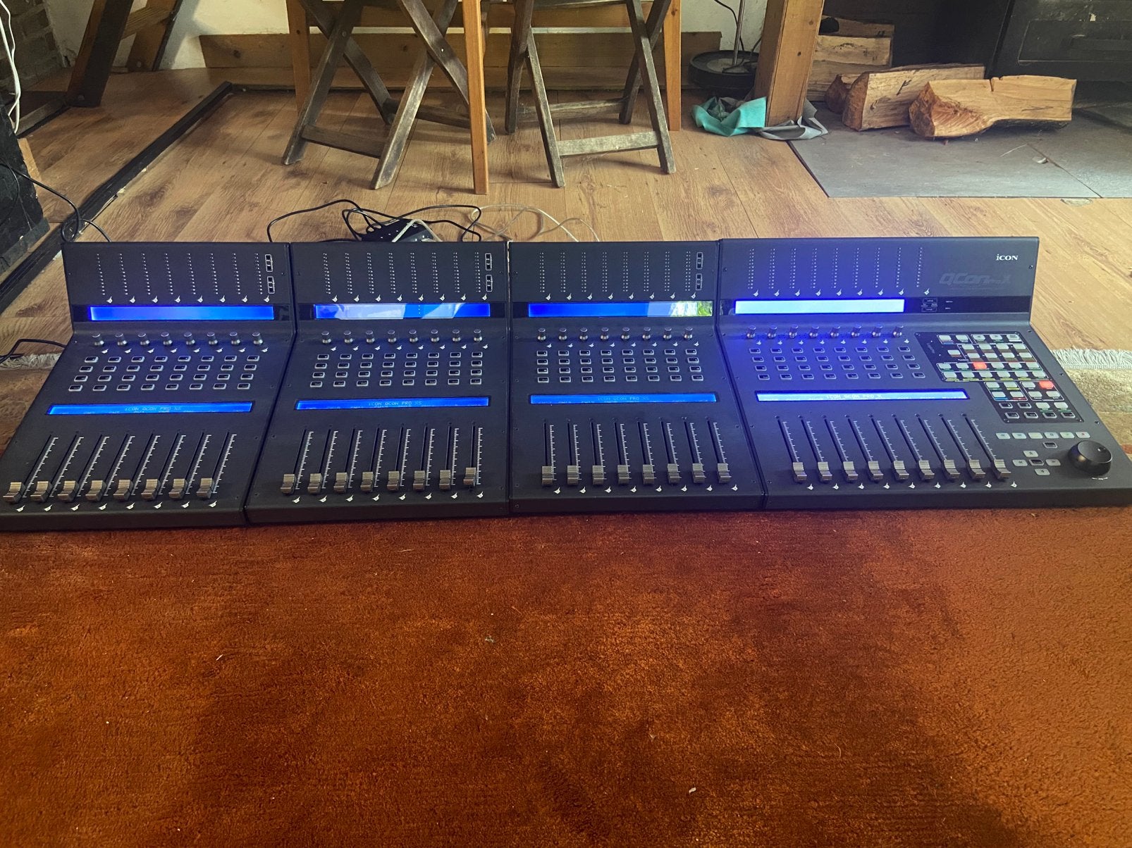 Gigantische Icon Pro Audio Controller Set en USB Splitter, Musique & Instruments, Équipement Midi, Enlèvement, Utilisé