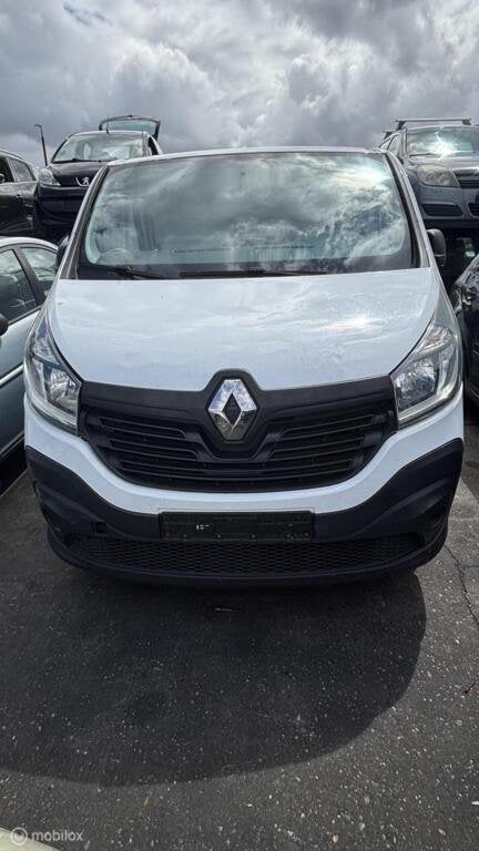 Voorbumper wit Renault Trafic bestel II ('14-'21), Ophalen, Gebruikt, Bumper