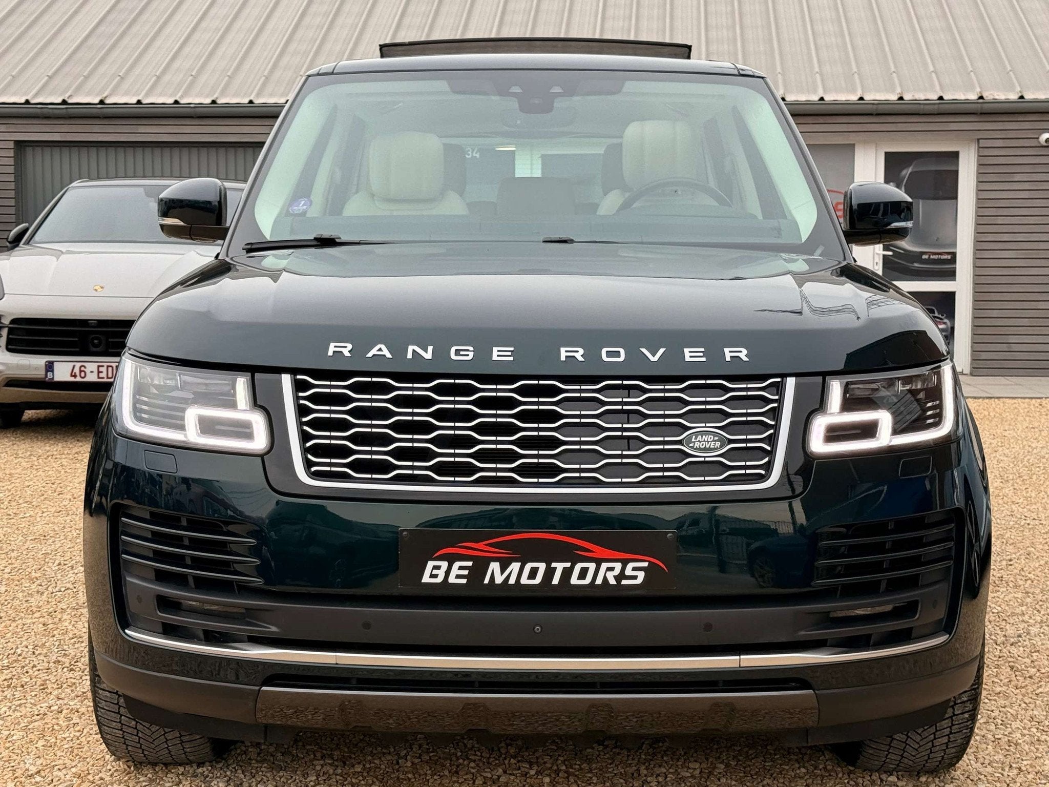 Land Rover Range Rover VOGUE 2.0 P400e PHEV // FULL SERVICE, Auto's, Land Rover, Automaat, Gebruikt, Euro 6, 300 pk