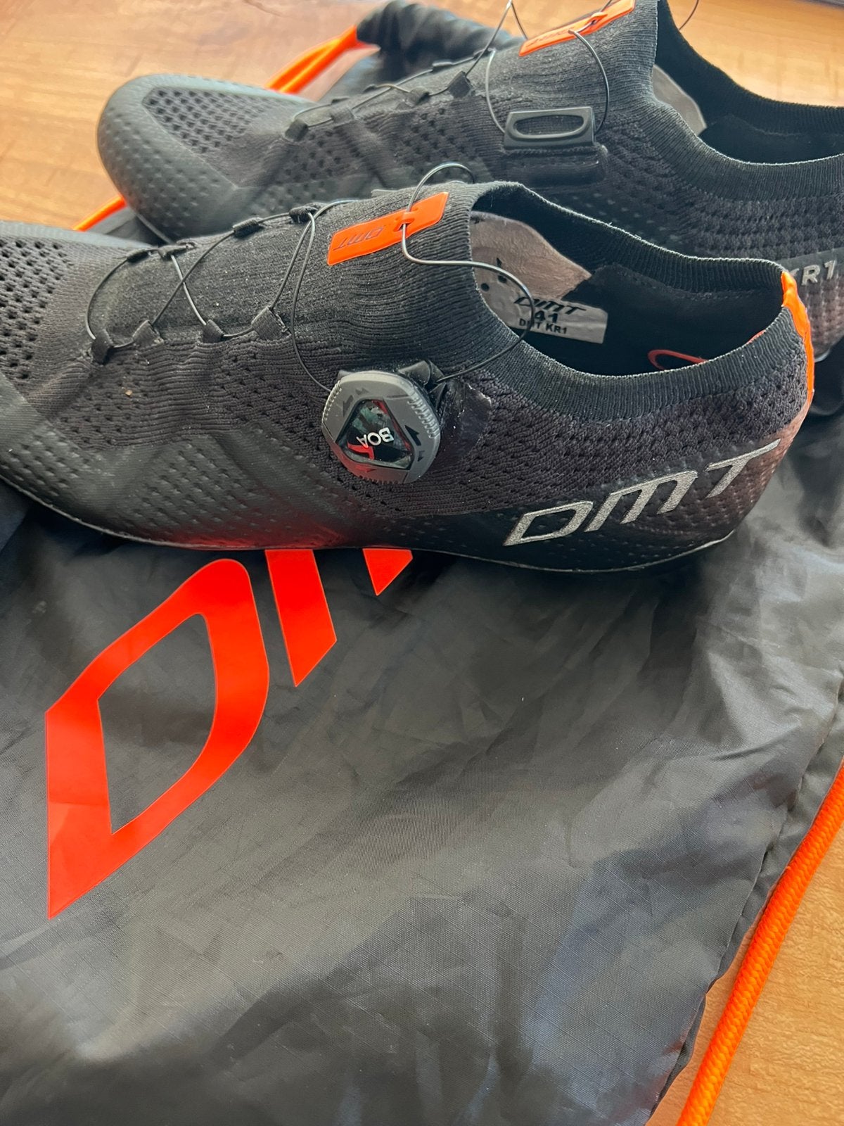 Chaussures de cyclisme de marque DMT, Enlèvement ou Envoi, Comme neuf, S, Chaussures