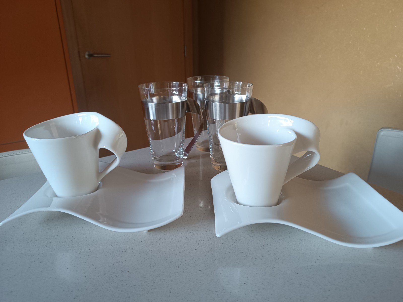 tassen Villeroy en Boch: NewWave collection, Ophalen, Zo goed als nieuw, Porselein, Kop en/of schotel