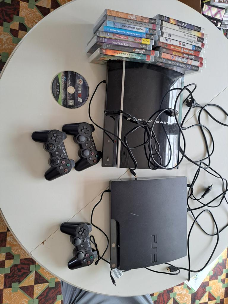 2x ps3 +18 games, Consoles de jeu & Jeux vidéo, Consoles de jeu | Sony PlayStation 3, Enlèvement, Slim