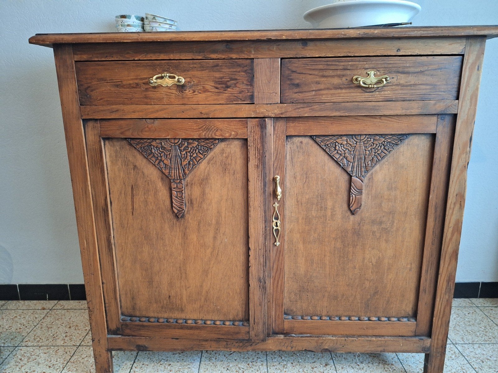 houten kast, Enlèvement