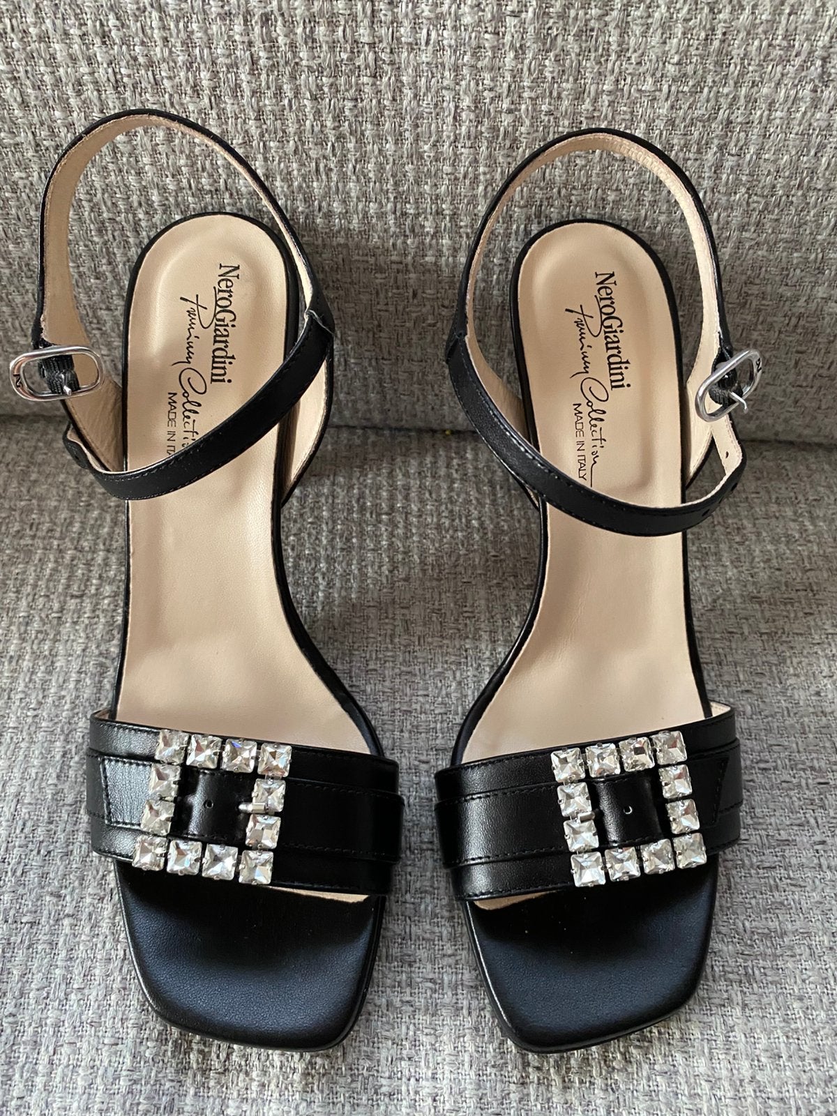 Zwarte lederen sandalen, Neuf, Enlèvement ou Envoi, Noir, Sandales et Mûles