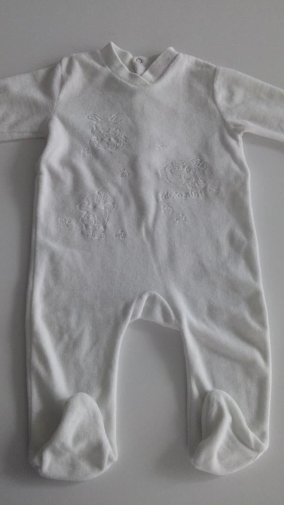 Pack blanc avec lapins taille 62, Garçon ou Fille, Enlèvement ou Envoi, Costume, Comme neuf