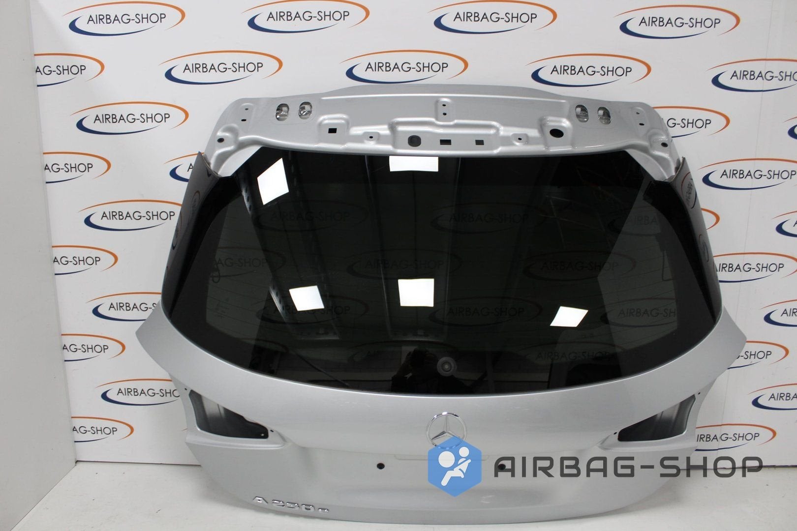 Mercedes A klasse W177 Achterklep Kofferklep 775 Iridiumzilv, Autos : Pièces & Accessoires, Utilisé, -, -, Enlèvement ou Envoi
