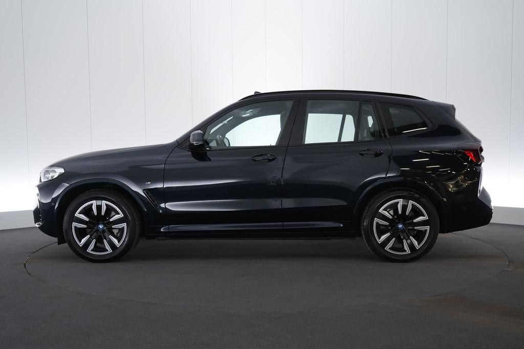 (2ECM215) BMW IX3, Auto's, BMW, Automaat, Achterwielaandrijving, Gebruikt, Blauw