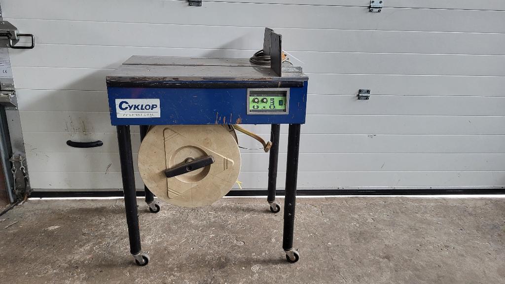 Cyklop bindmachine M-pac2 omsnoeringsmachine inpakmachine, Zakelijke goederen, Stock en Retail | Verpakking en Verzending, Ophalen