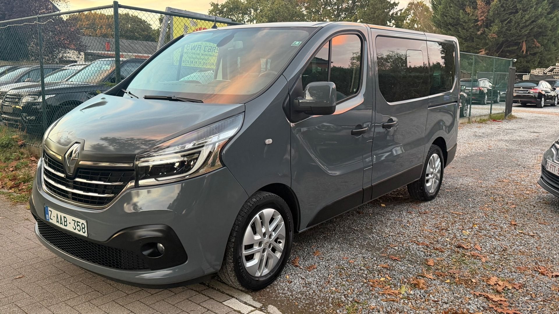 Renault Trafic 2.0 AUTOMAAT 9 zitplaatsen, Gebruikt, Euro 6, 4 cilinders, 167 pk