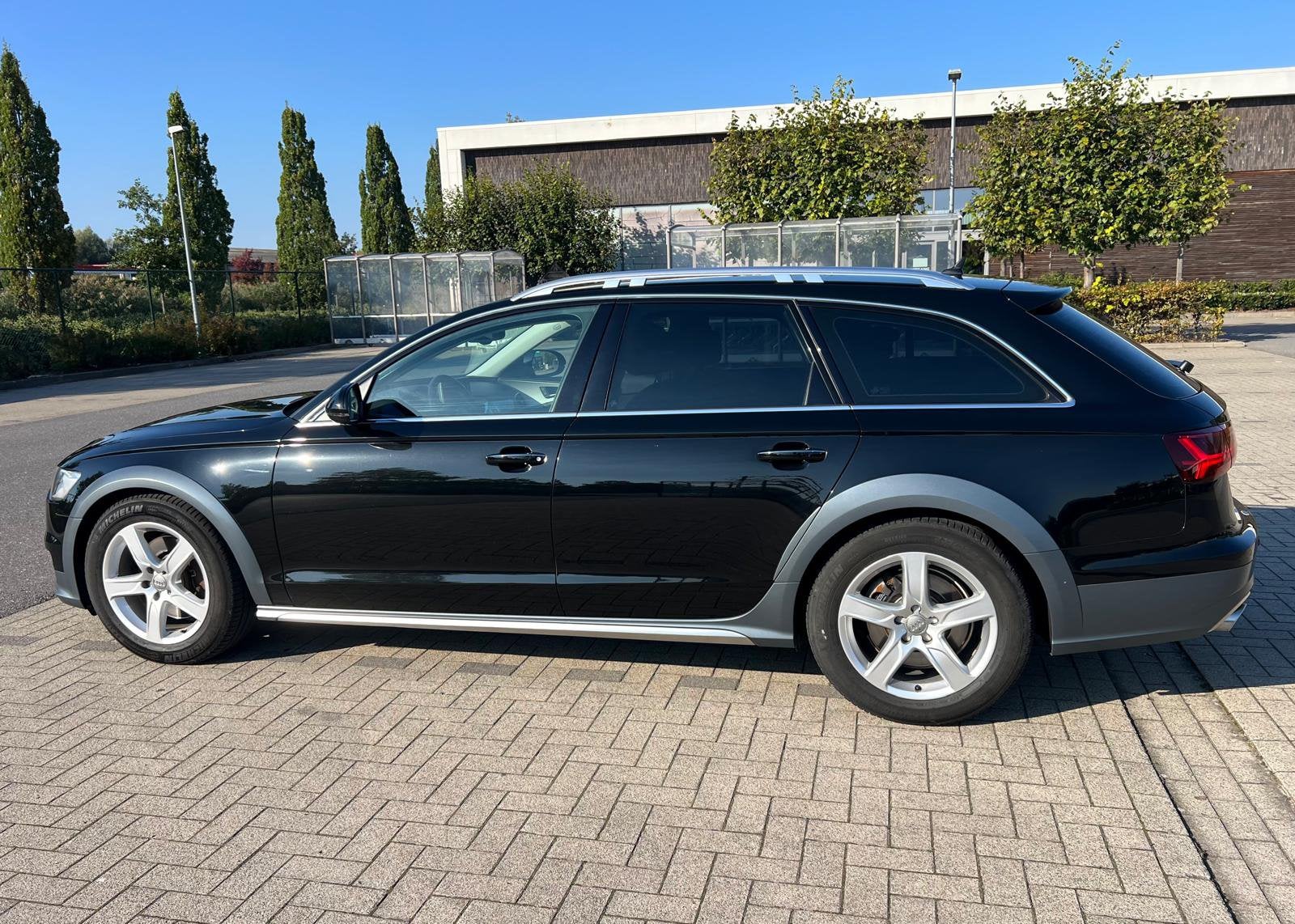 Audi A6 Allroad Quattro V6 Euro6, Auto's, Automaat, 149 g/km, 2500 kg, Leder