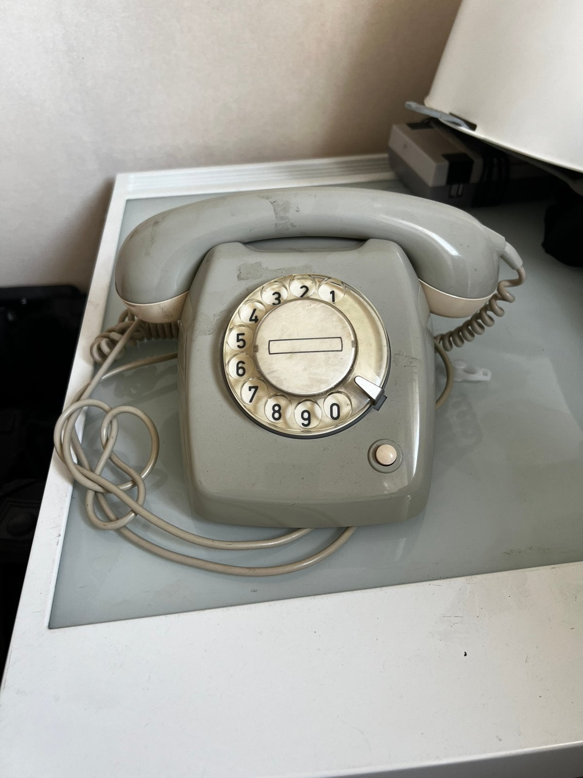 Vintage Grijze Telefoon met Draaischijf, Télécoms, Enlèvement, Utilisé, Avec cadran rotatif