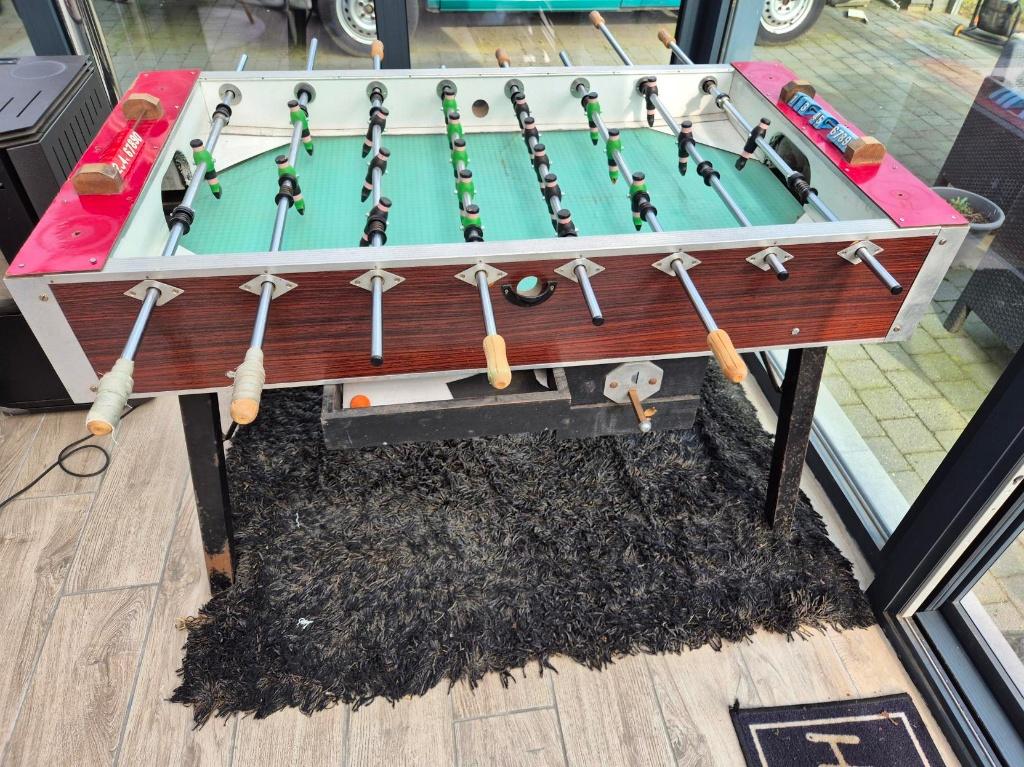 Tafelvoetbal jodek, Ophalen, Gebruikt