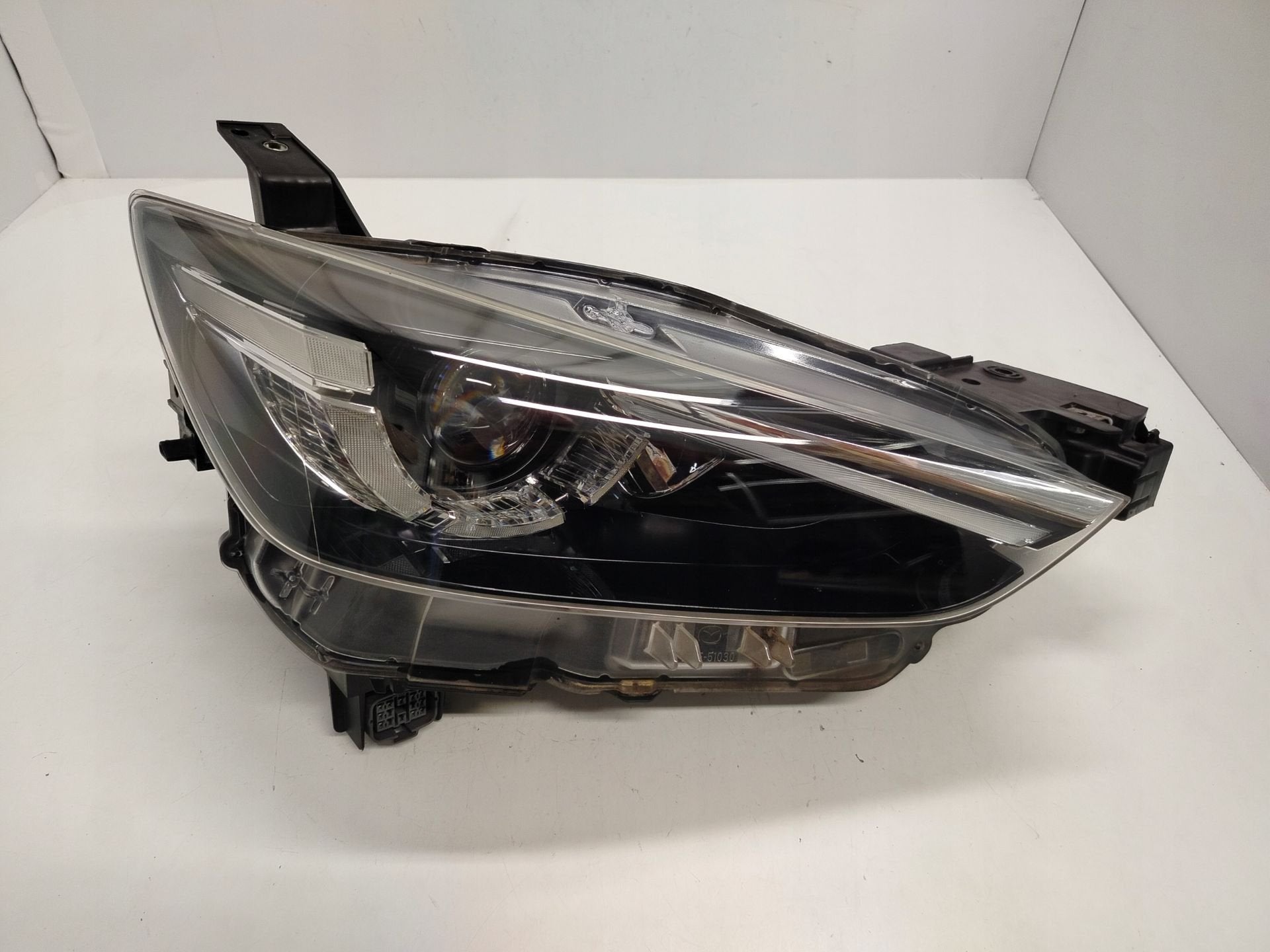 Mazda CX3 Koplamp D10E-51030, Gebruikt, Shinchi, Fuchu-Cho 3-1
730-8670  Hiroshima, Mazda Motor Corporation, Info@mazda.co.jp