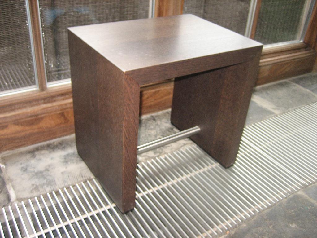 twee mooie houten krukjes, Ophalen, Gebruikt, Hout