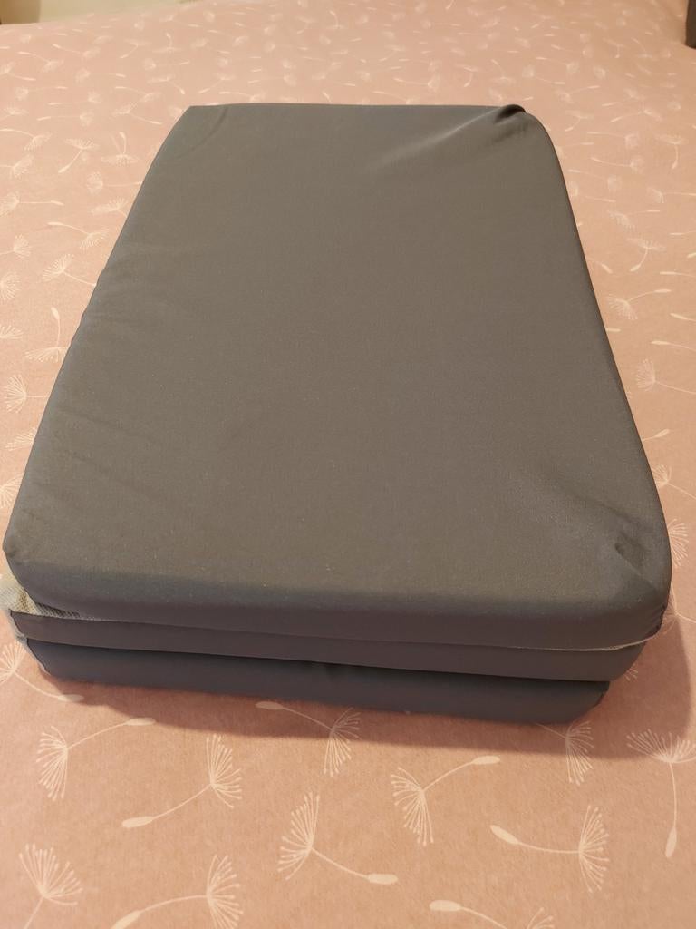 Babymatras voor reisbedje. In goede staat
+- 80118cm, Kinderen en Baby's, Ophalen