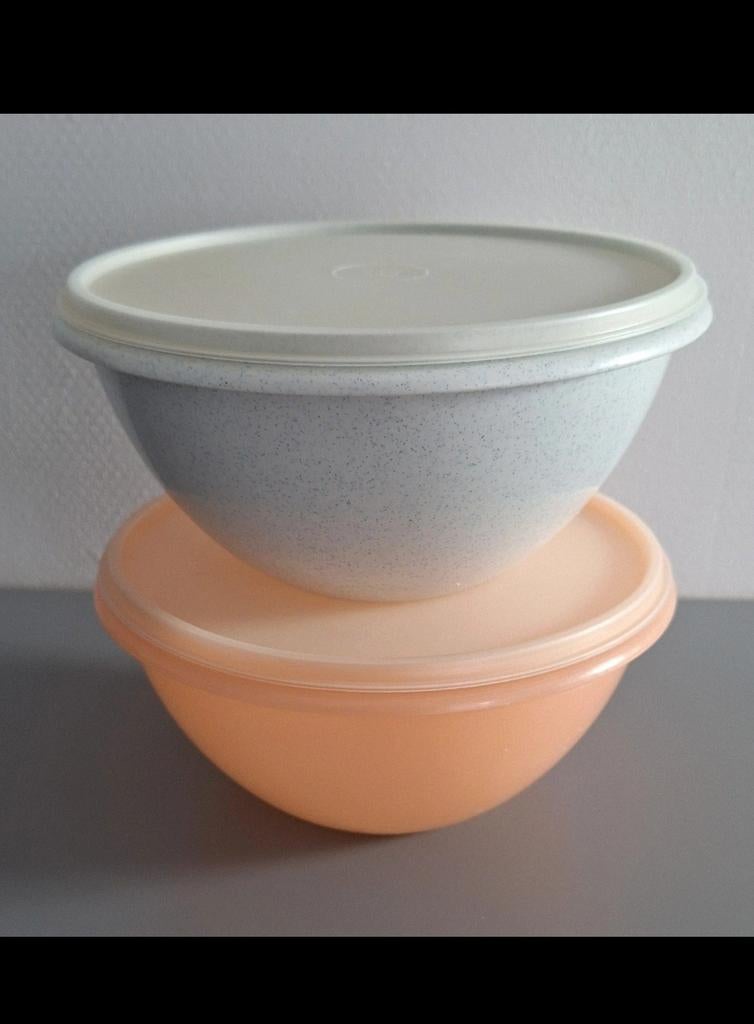 2 boîtes/saladiers Tupperware, Enlèvement ou Envoi