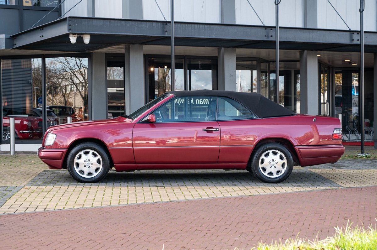 Mercedes-Benz E-Klasse 220 Cabriolet (W124) (bj 1995), Euro 2, 4 zetels, Gebruikt, 110 kW